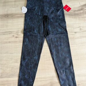 SPANX Black and Blue Lizard Pattern Sculpting Leggings